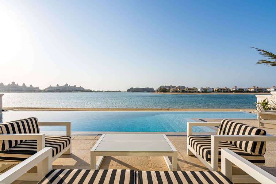 3 A Seafront Home Par Excellence on Palm Jumeirah