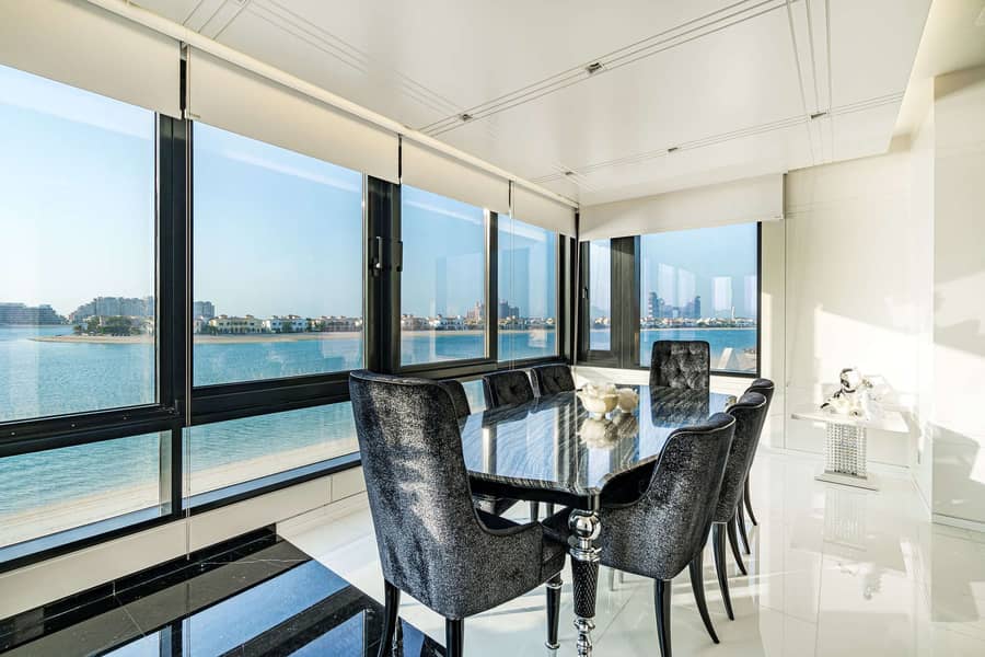 14 A Seafront Home Par Excellence on Palm Jumeirah