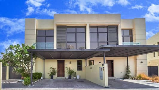 4 Bedroom Villa for Sale in DAMAC Hills, Dubai - Upgrader Corner Unit with Golf View