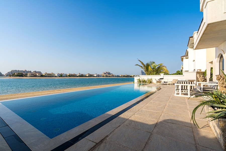 32 A Seafront Home Par Excellence on Palm Jumeirah