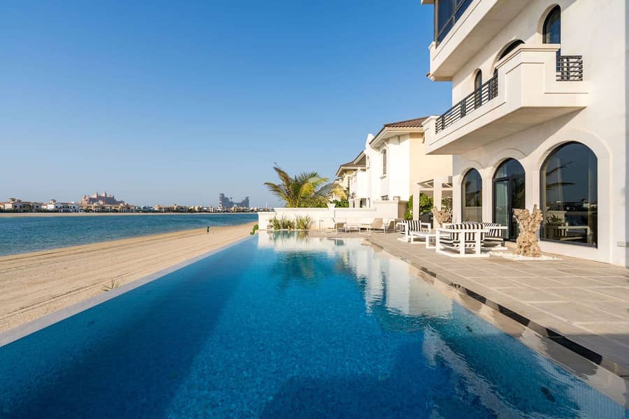34 A Seafront Home Par Excellence on Palm Jumeirah