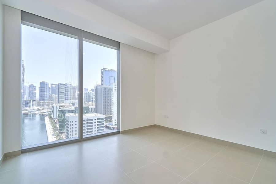 14 Mid-Floor Unit with Bluewaters and Marina View