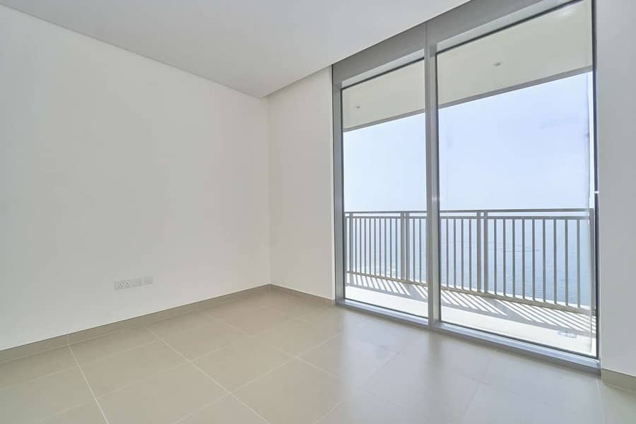 11 High-Floor Unit with Bluewaters and Partial Marina View