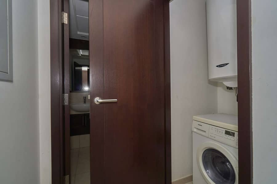 14 Well-Maintained Apartment with Large Layout