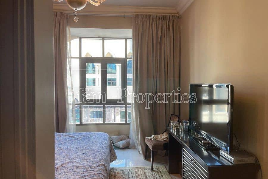 2 Vacant | Large Layout Apartment | Old Town