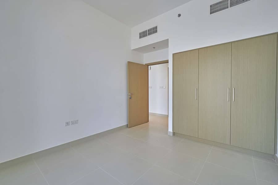 14 One-Bedroom Flat in Creek Horizon Tower Brand New