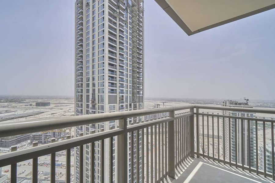 14 Stunning Apartment With Views of Downtown Dubai