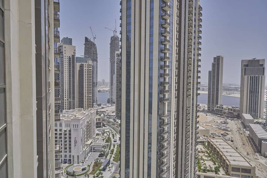 16 Stunning Apartment With Views of Downtown Dubai