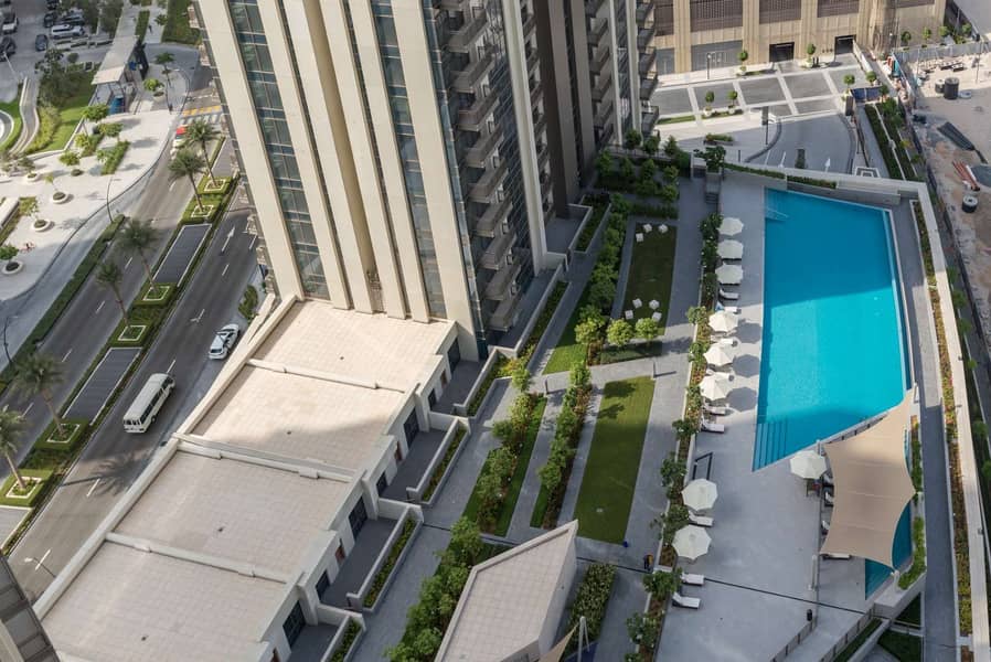 17 Stunning Apartment With Views of Downtown Dubai