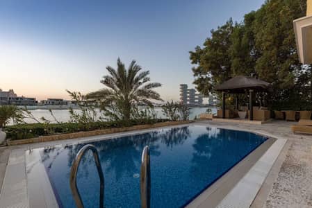 فیلا 5 غرف نوم للبيع في نخلة جميرا، دبي - Mid Number | Vacant | Stunning Views | Furnished