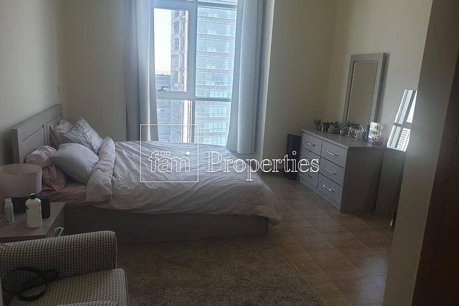 4 Massive and Attractive 1 Bedroom Apartment