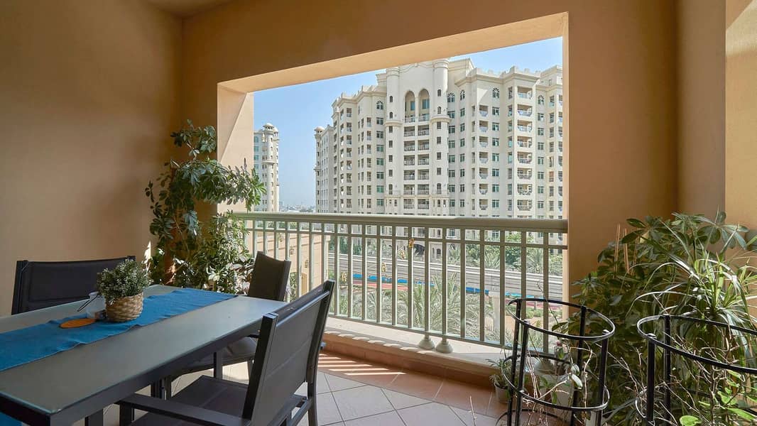 13 Park-Facing Apartment Close to Nakheel Mall