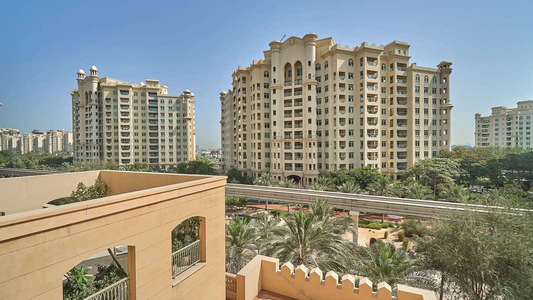 14 Park-Facing Apartment Close to Nakheel Mall