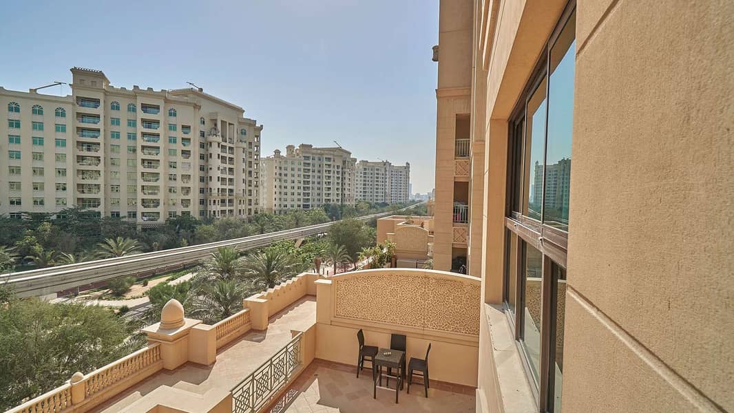 15 Park-Facing Apartment Close to Nakheel Mall