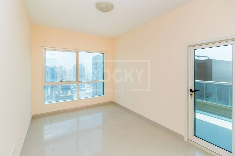 15 Top Floor | 3 Bed | plus Maids Room | Lake Point Tower