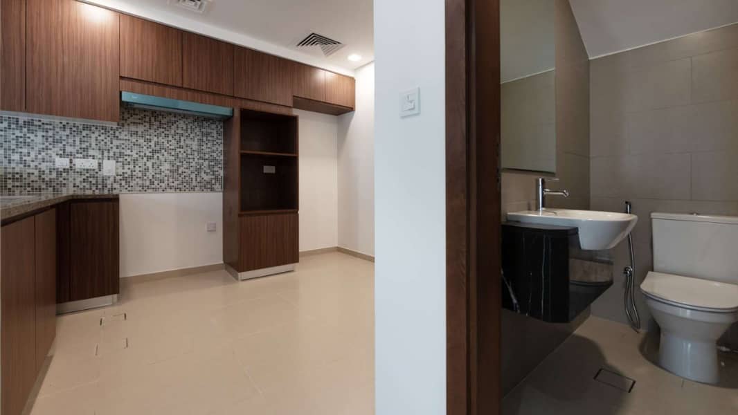 7 Type B | Opposite to Park & Pool | Middle Unit