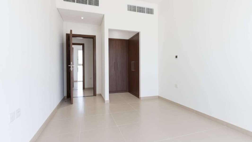 16 Type B | Opposite to Park & Pool | Middle Unit