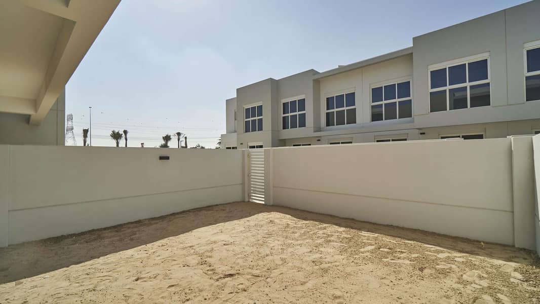 19 Type B | Opposite to Park & Pool | Middle Unit