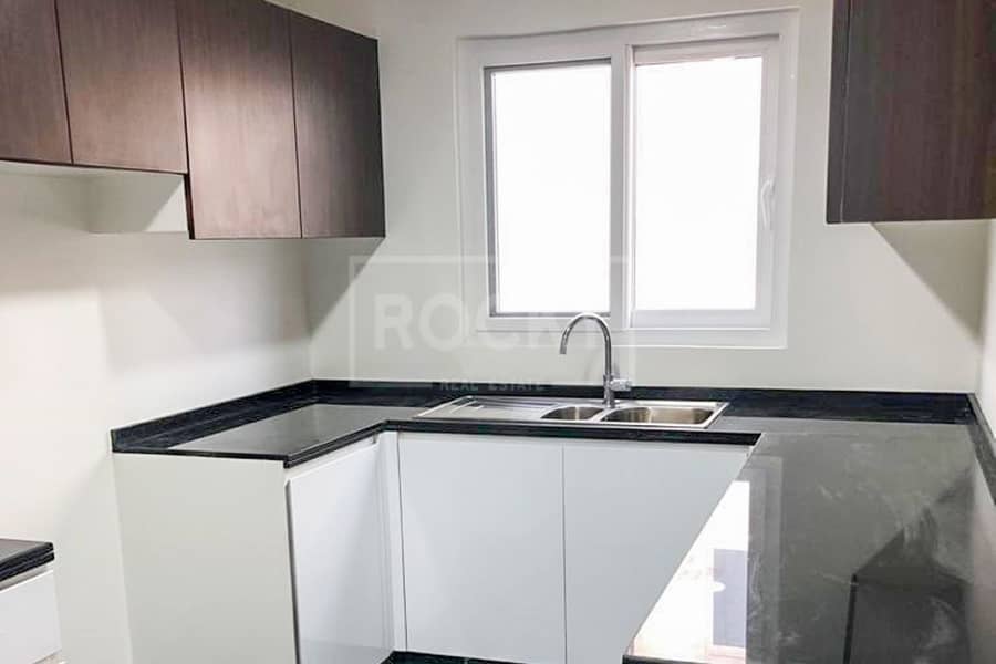 4 3-Bed | Equipped Kitchen | 2 Parking