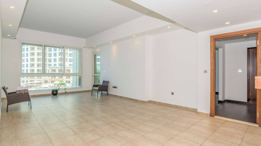 2 Vacant Sea Facing Apt with Direct Access to Nakheel Mall
