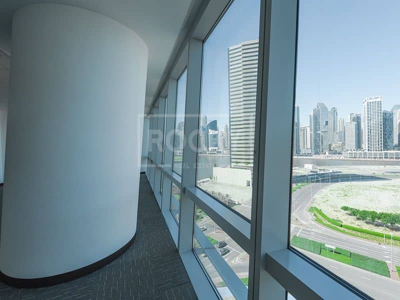 5 No Commission | Office | Burj Khalifa View | 2 Parking | Business Bay