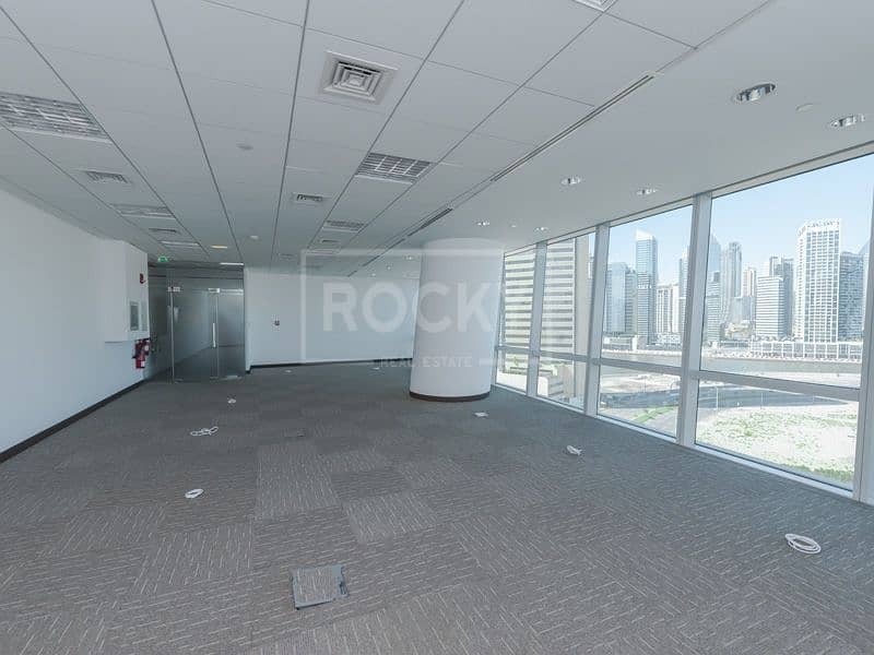 10 No Commission | Office | Burj Khalifa View | 2 Parking | Business Bay