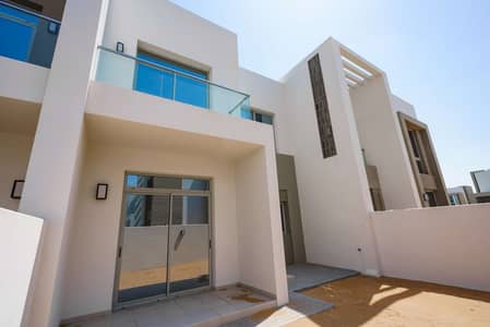 3 Bedroom Townhouse for Sale in Arabian Ranches 2, Dubai - Townhouse close to the park and pool