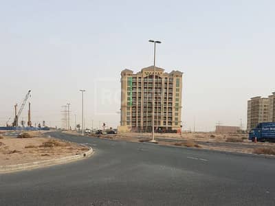 ارض استخدام متعدد  للبيع في مجمع دبي ريزيدنس، دبي - ارض استخدام متعدد في مجمع دبي ريزيدنس 2725000 درهم - 5258201