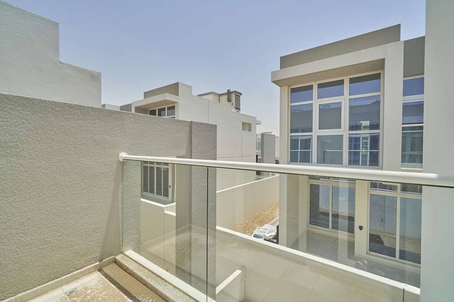 10 Spectacular Opportunity for a 3 Bed Townhouse