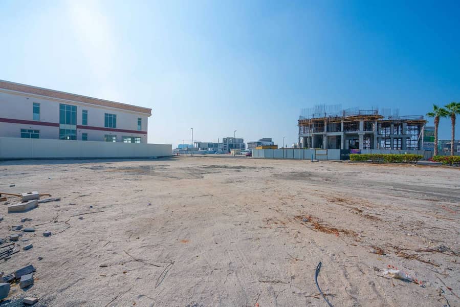 6 Corner plot on the Pearl Jumeirah