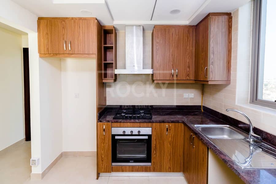 8 Open view | 1 month free | Spacious 1 BR