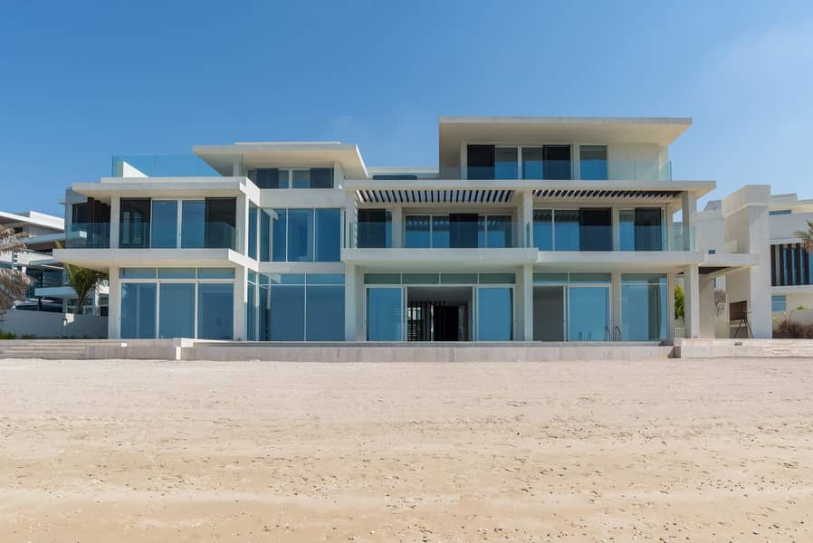 24 Incredible Contemporary Beach Villa