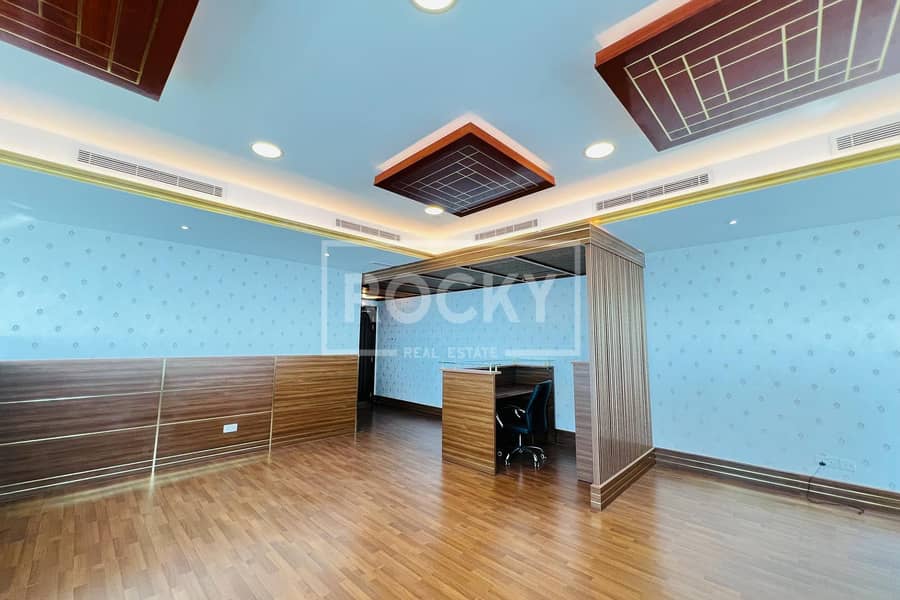 位于商业湾，丘吉尔大厦，丘吉尔行政大厦 的写字楼 89900 AED - 5537800