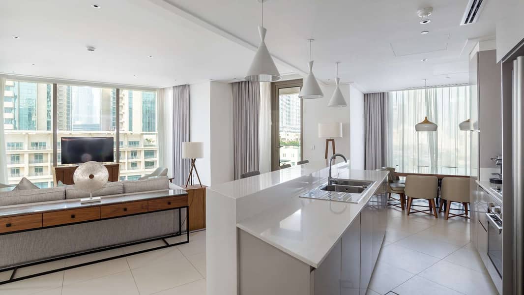 13 Spectacular Apartment in the Heart of Downtown