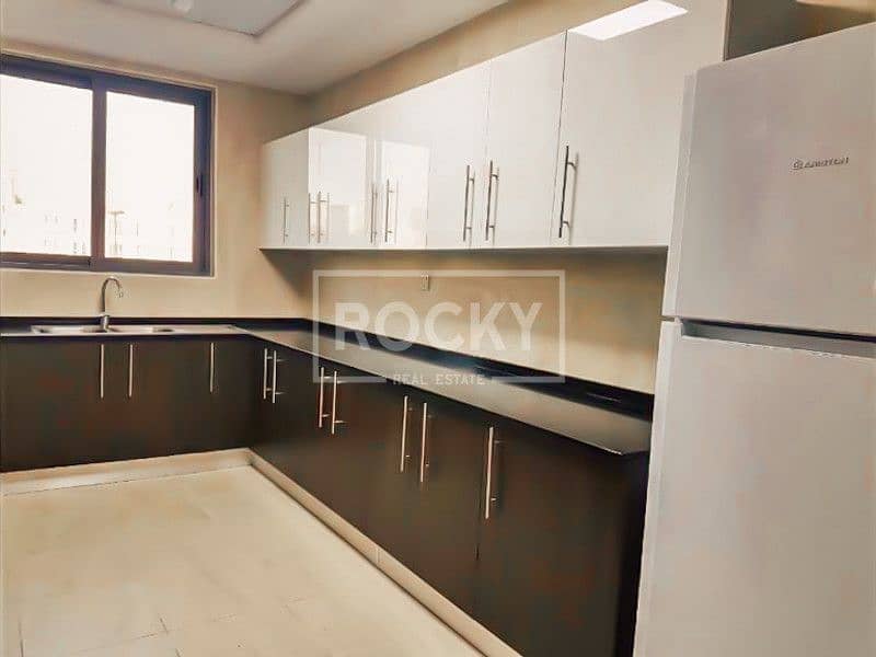 6 Closed Kitchen | 2 Bed | Close to Metro