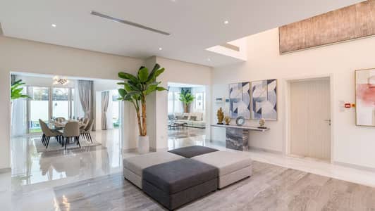 فیلا 6 غرف نوم للبيع في لؤلؤة جميرا، دبي - Exclusive Contemporary Fully Furnished Home