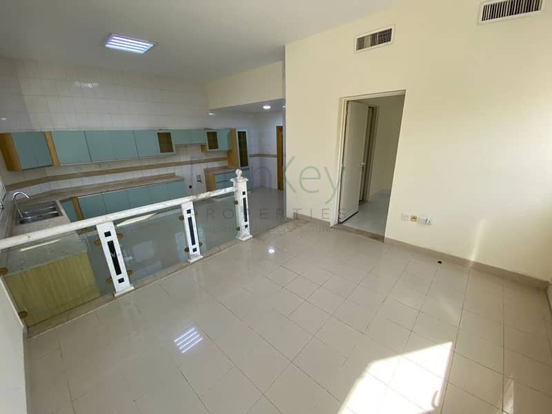 10 Four BedRoom Villa With Garden In Safa2