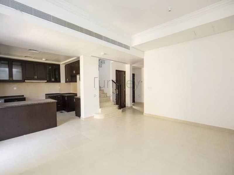 15 2BHK maid | Pool