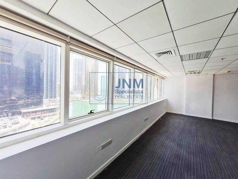 Lake View | Open Plan | Wet Pantry | 2 WC Lake View | Open Plan | Wet Pantry | 2 WC