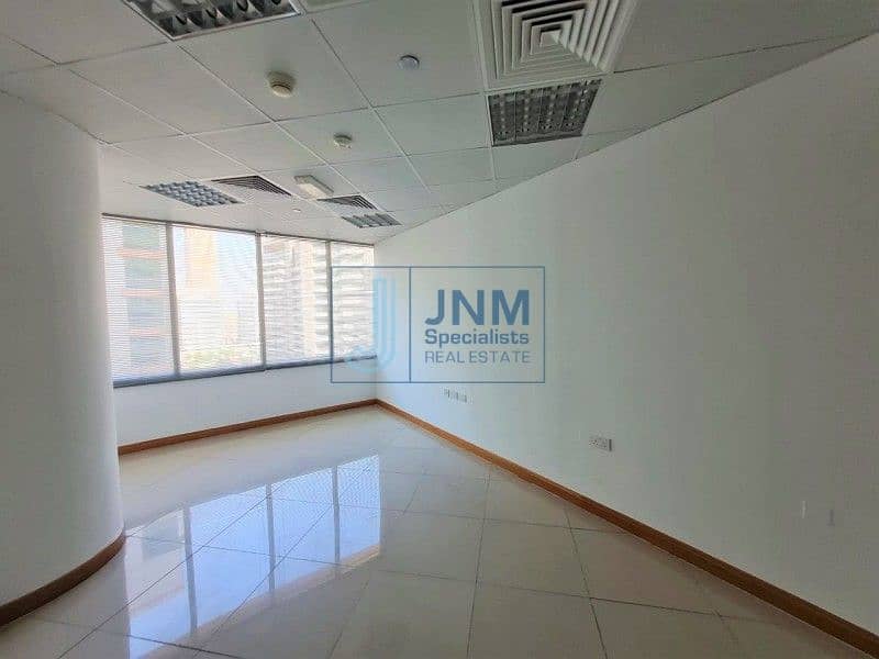 9 Fitted Office Space with 5 Partitions | Low Floor