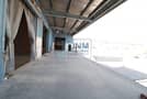 3 4 loading bay/huge warehouse and office