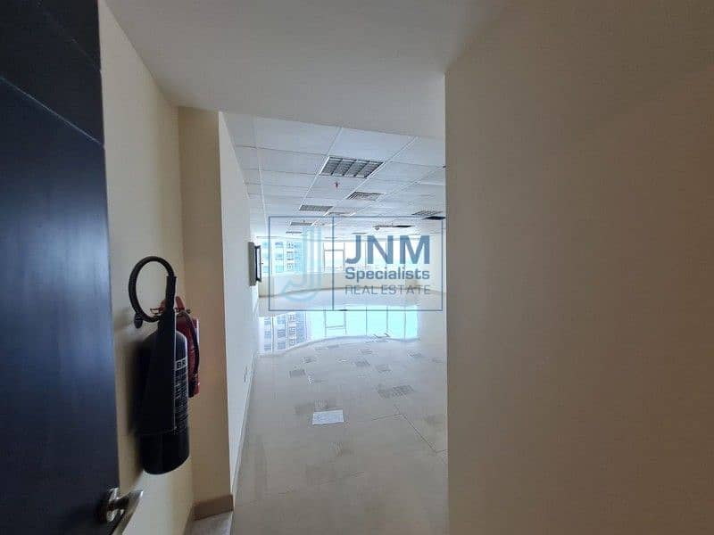 11 Fitted Office Space | Middle Floor | Lake View