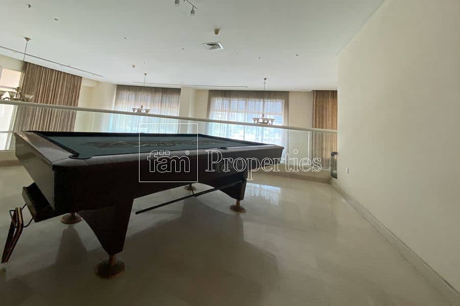 10 Grand Duplex Apartment with Private Pool