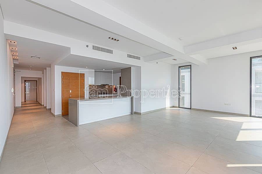 10 Fitted Kitchen | New 3BR Apt | Burj view | Vacant