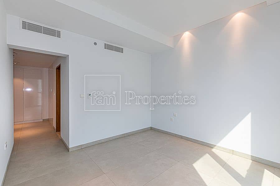 12 Fitted Kitchen | New 3BR Apt | Burj view | Vacant