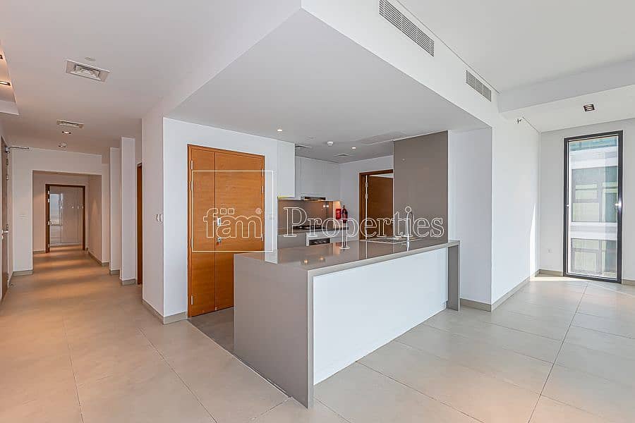 20 Fitted Kitchen | New 3BR Apt | Burj view | Vacant