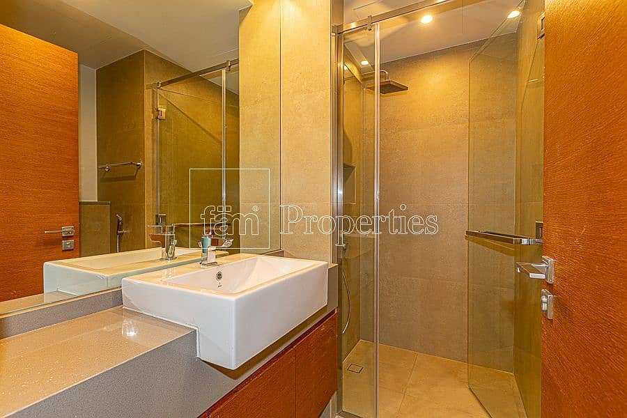 21 Fitted Kitchen | New 3BR Apt | Burj view | Vacant
