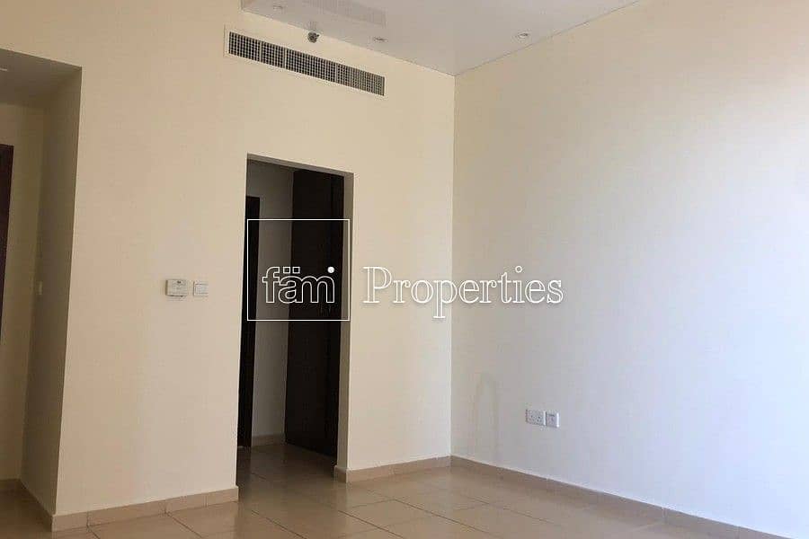 15 High floor | Partial sea view | Rented