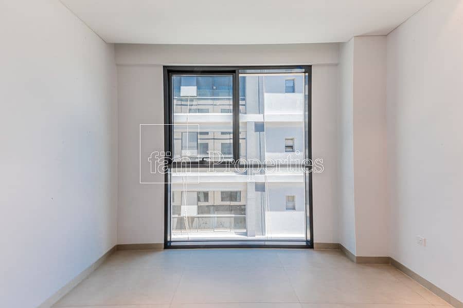 17 Vacant | Brand New | 1 BR Apartment in Meydan
