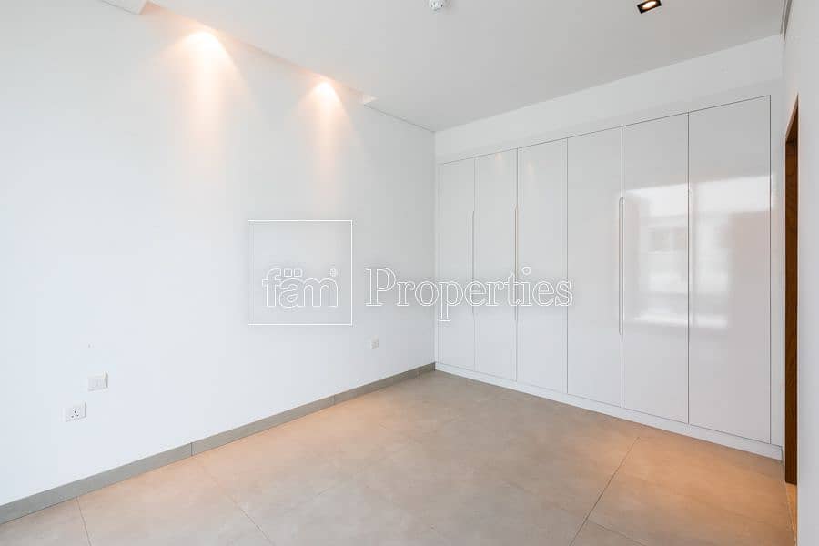 19 Fitted Kitchen | Brand New | Ready Property
